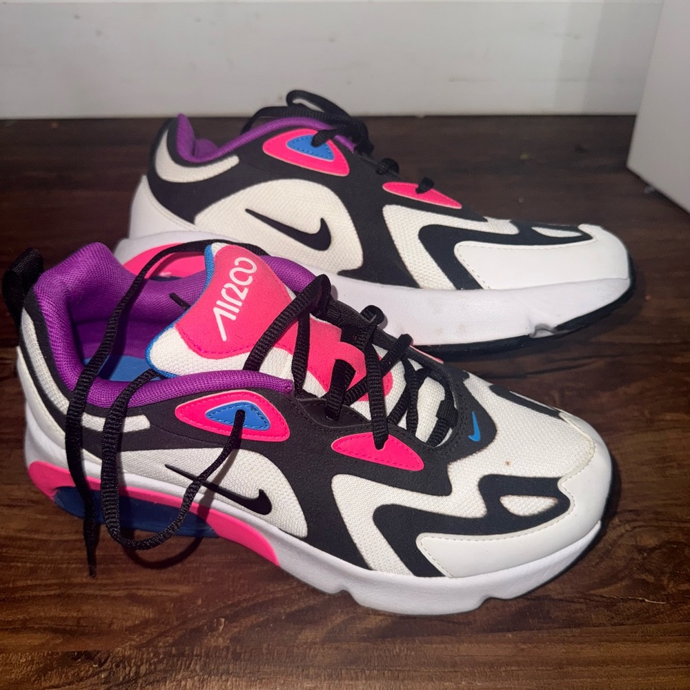 Nike Kids Sneakers - Black, White, Pink, Blue